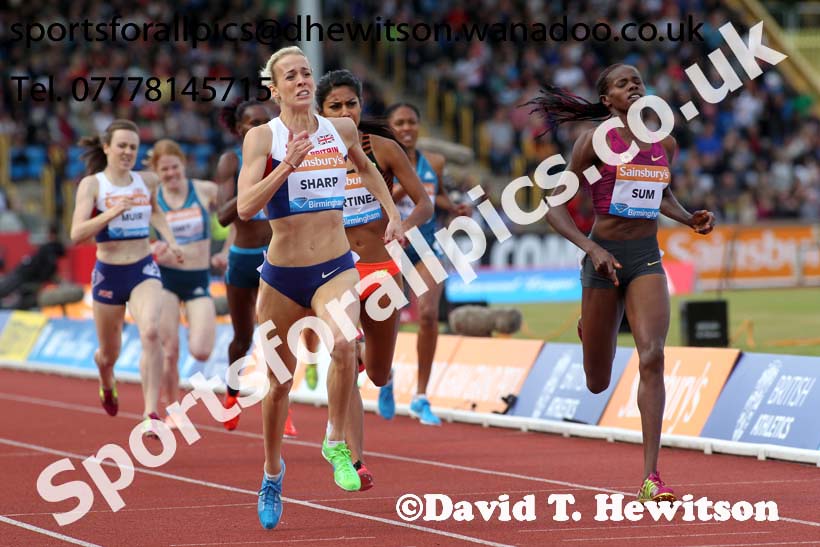 Lynsey Sharp on her way to winning the 800 metres at the Sainsbury's Birmingham Grand Prix. Photos: David T. Hewitson/Sports for All Pics